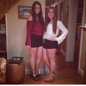 Tobi bell bottomed sleeve crop top